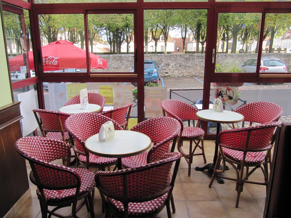 阿瓦隆 Pub Vauban Terreaux酒店 外观 照片