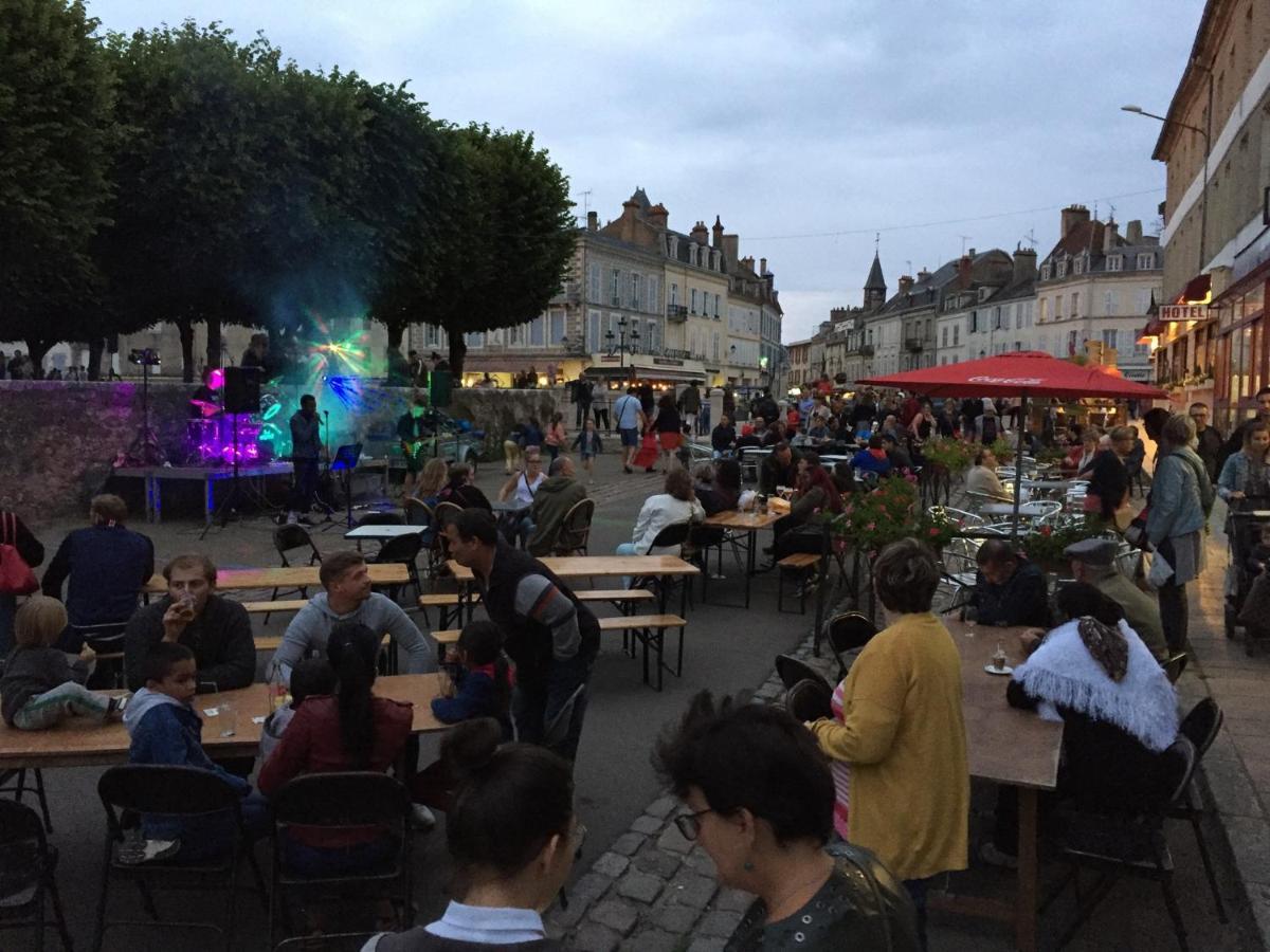 阿瓦隆 Pub Vauban Terreaux酒店 外观 照片
